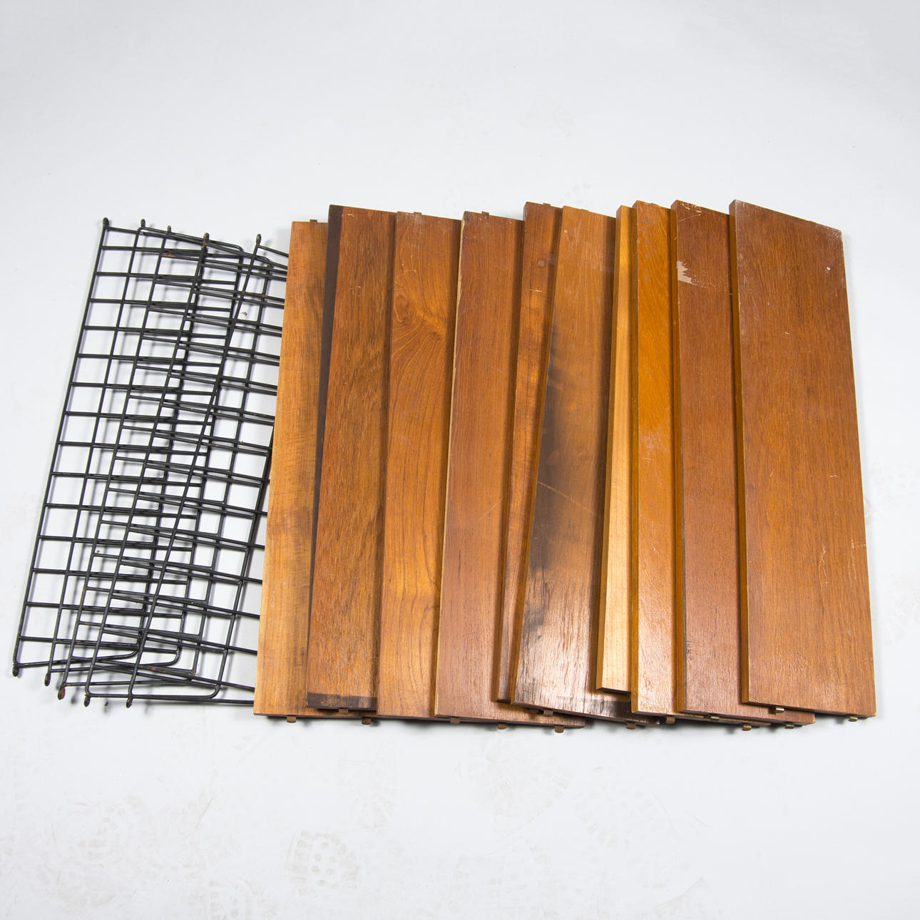 STRINGHYLLA, teak.