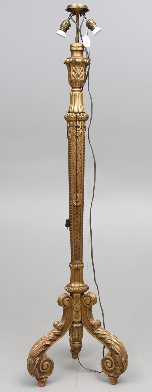 GOLVLAMPA tidigt 1900-tal.