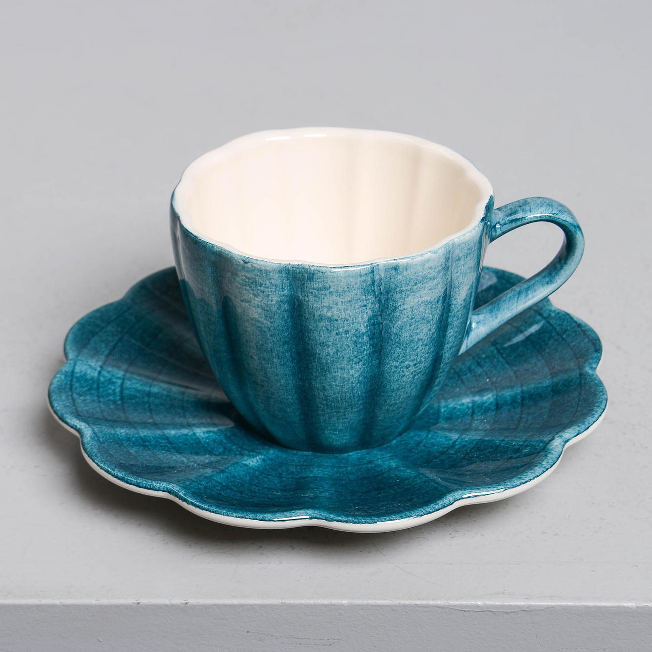 MATEUS. Teacup with saucer, "Oyster".