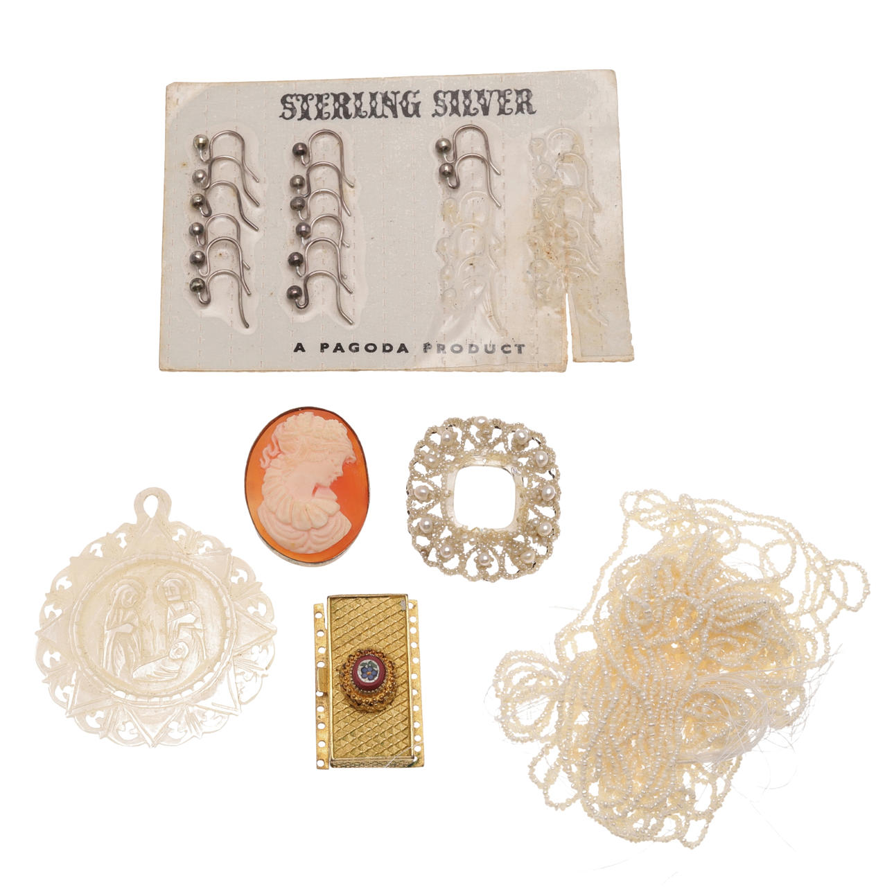 ASSORTED JEWELLERY.