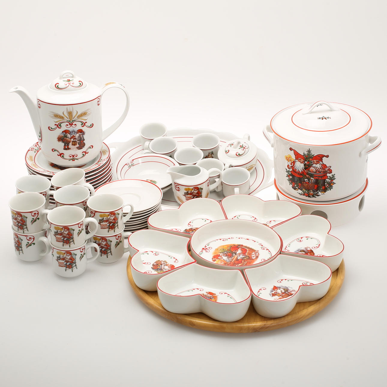 KAFFE- OCH GLÖGGSERVIS, 37 delar, med juldekor, Fyrklövern, Schumann, Arzberg, Tyskland.