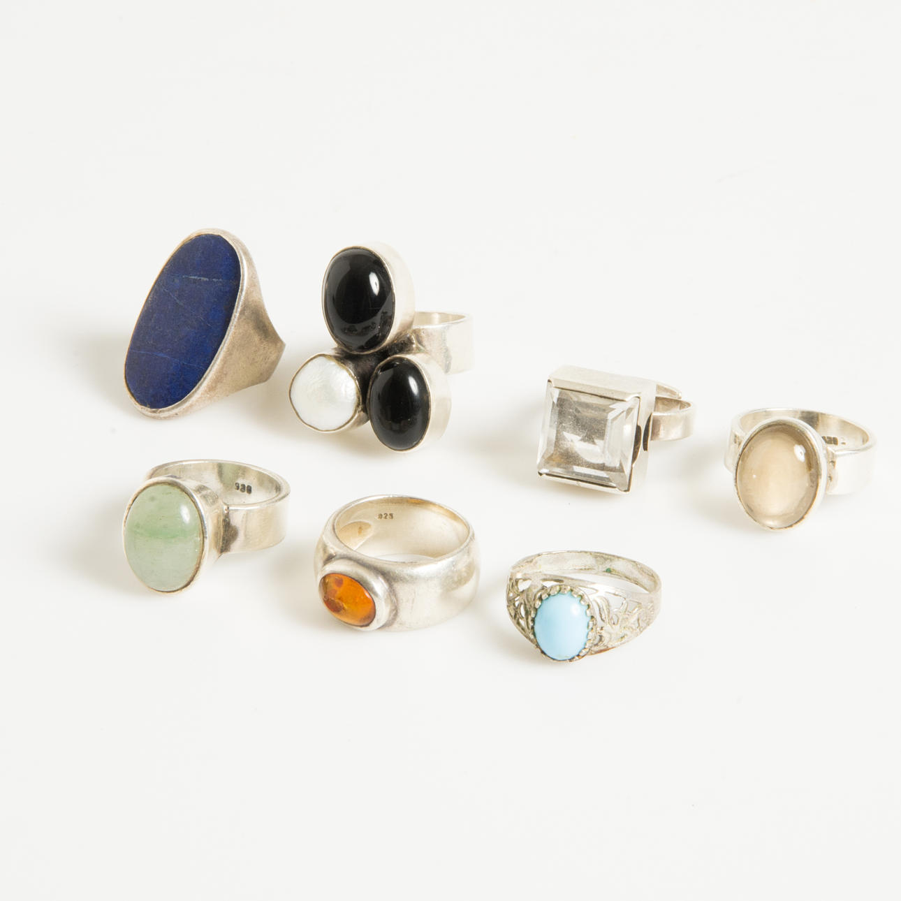 RINGAR, 7 stycken, sterling silver med färgade stenar.