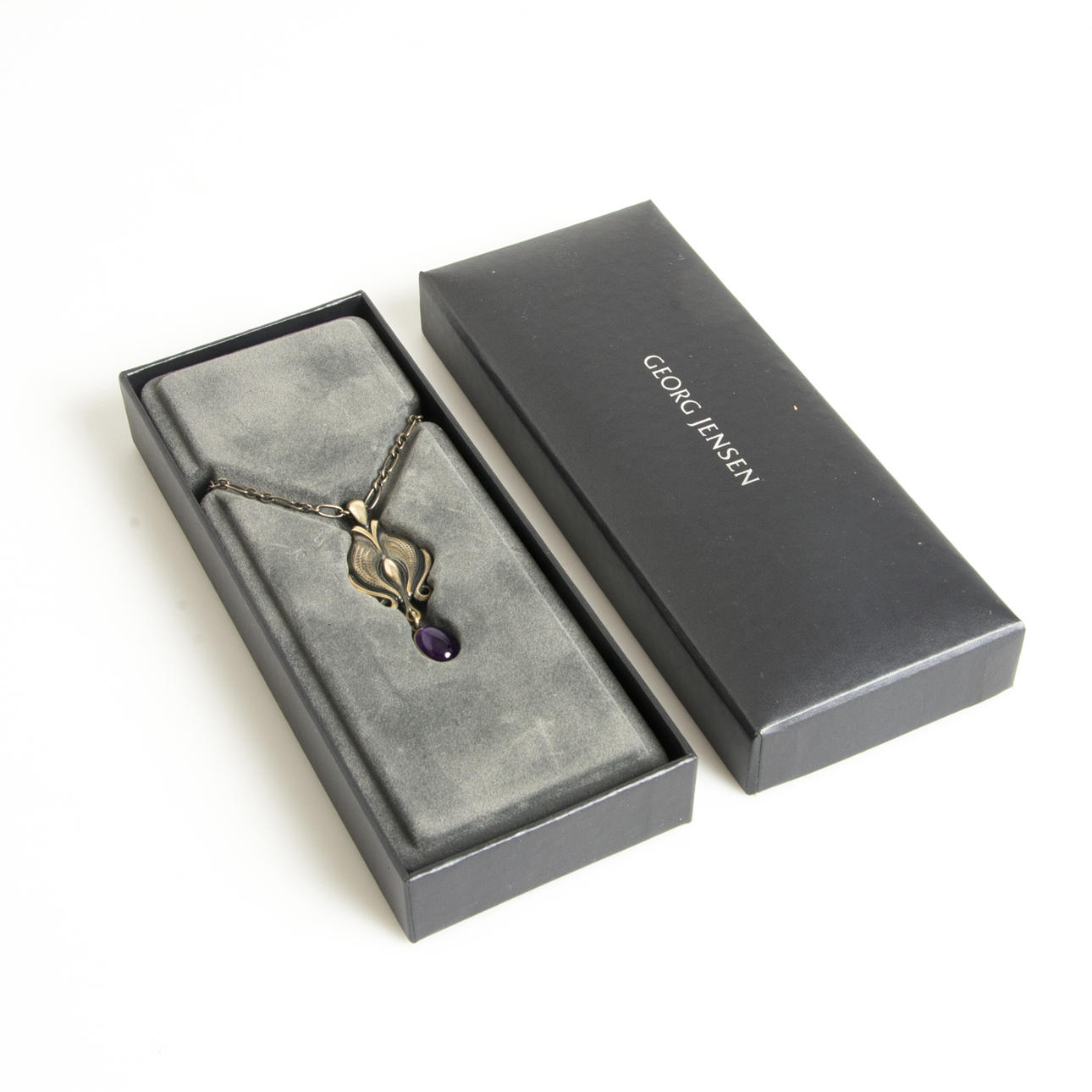 HÄNGE MED KEDJA, sterling silver, 2012 Heritage Collection, Georg Jensen.