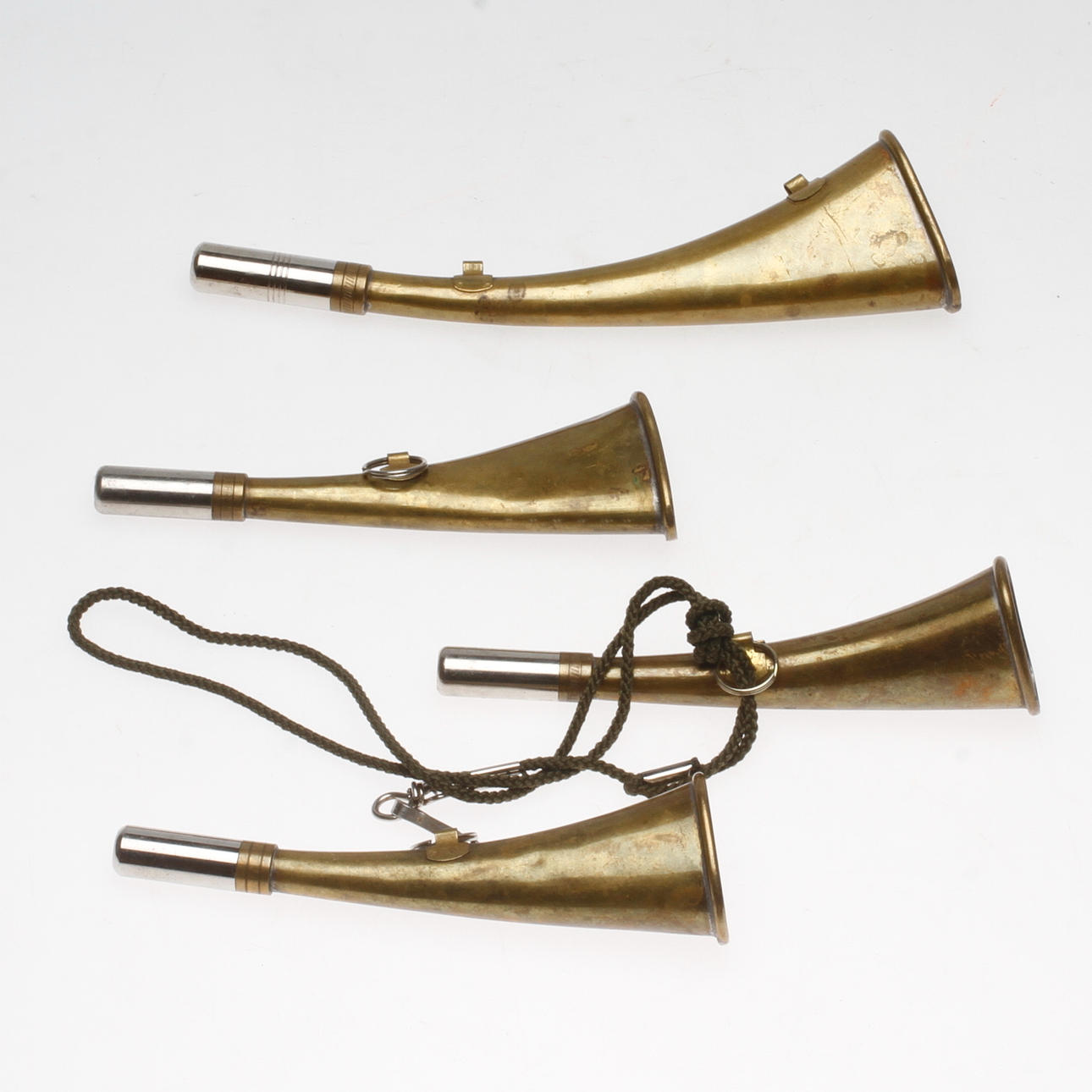 JAKTHORN, 4 st, mässing, Frankrike, 1800/1900-tal.