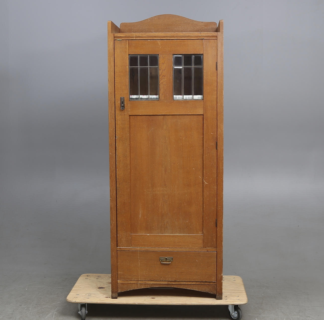 KLÄDSKÅP, jugend, tidigt 1900-tal.