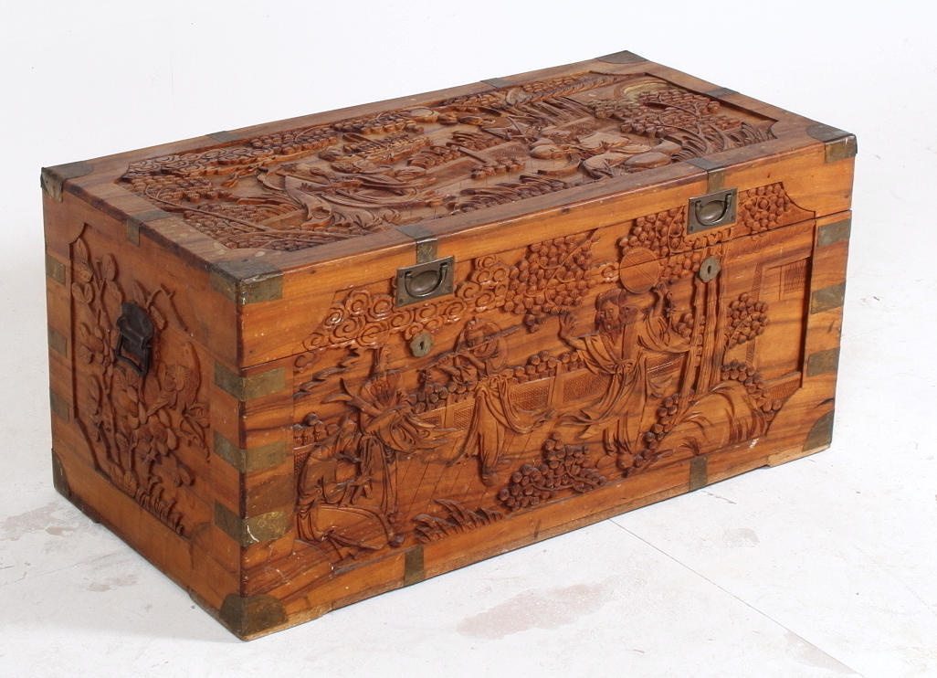 COFRE DE ALCANFOR, Japón.