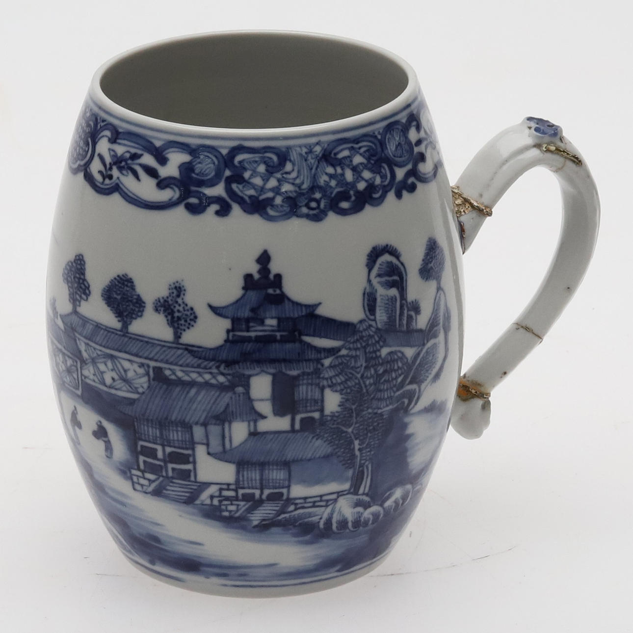 MUGG. Porslin, underglasyrblått kustmotiv, 1800-tal