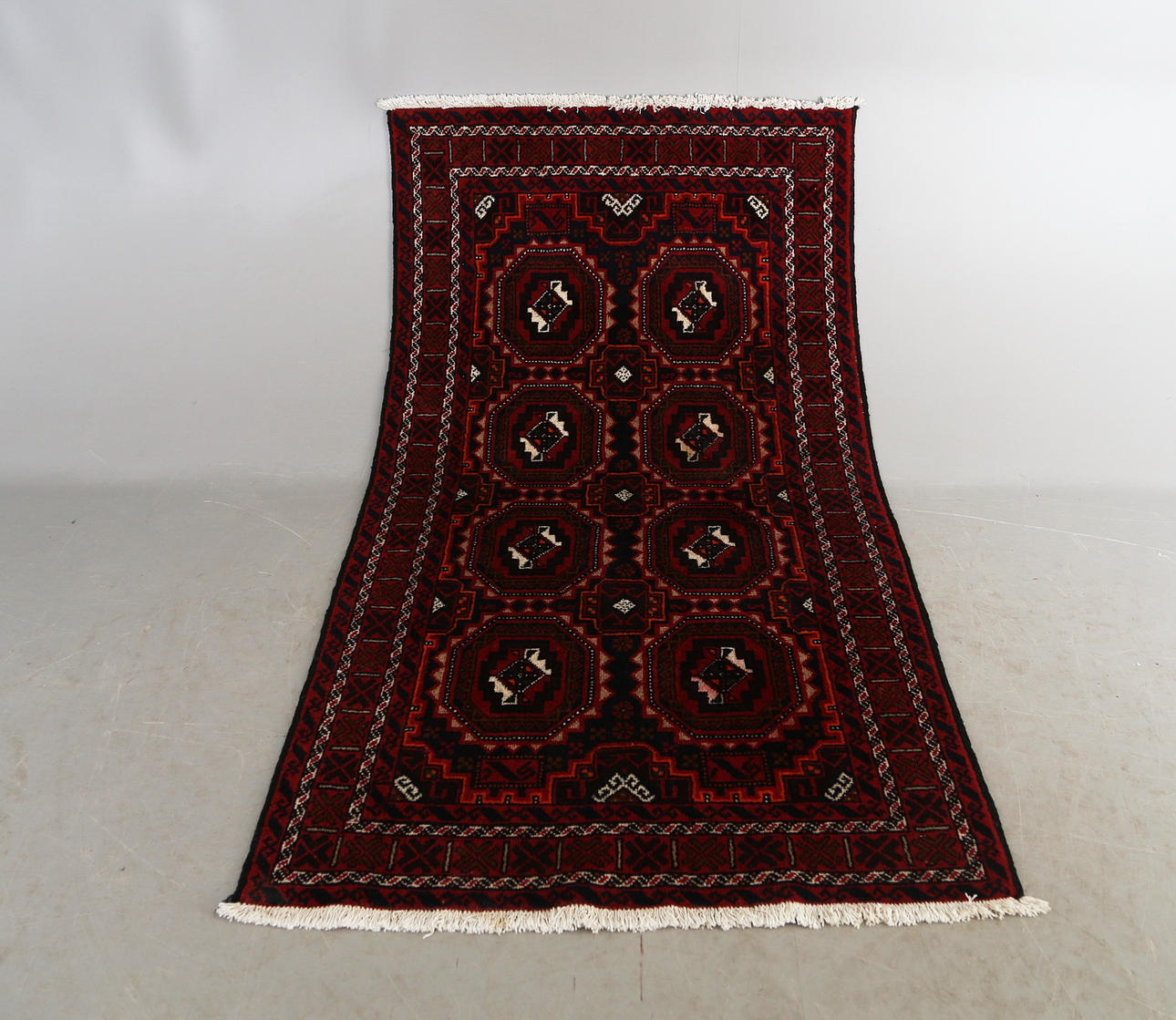 MATTA, ca 194 x 104 cm, Iran.