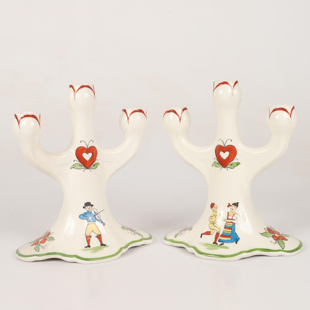 KANDELABRAR, 1 par, "Daldansen", flintgods, Rörstrand.