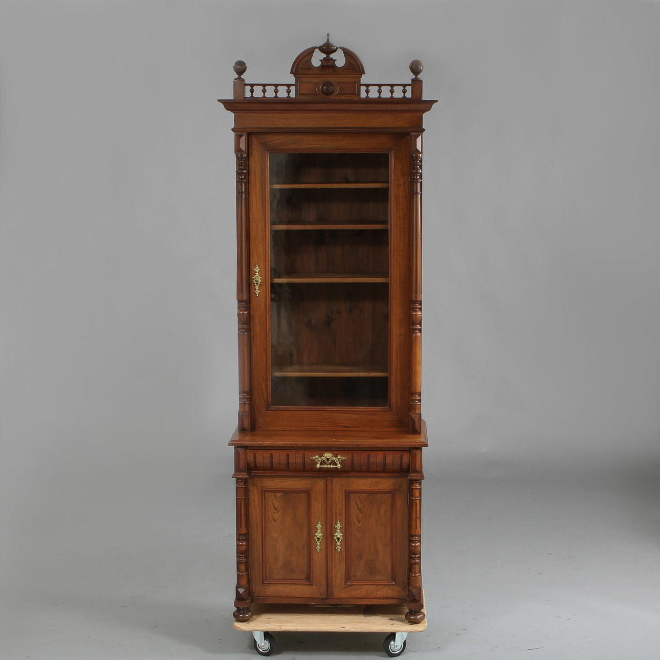 BOKSKÅP, Nyrenässans, 1800-talets senare hälft.