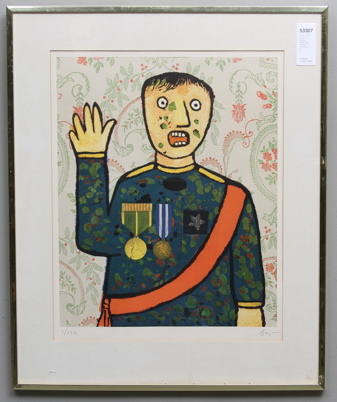 ENRICO BAJ. Motiv med General. Färglitografi, signerad och numrerad 5/170.