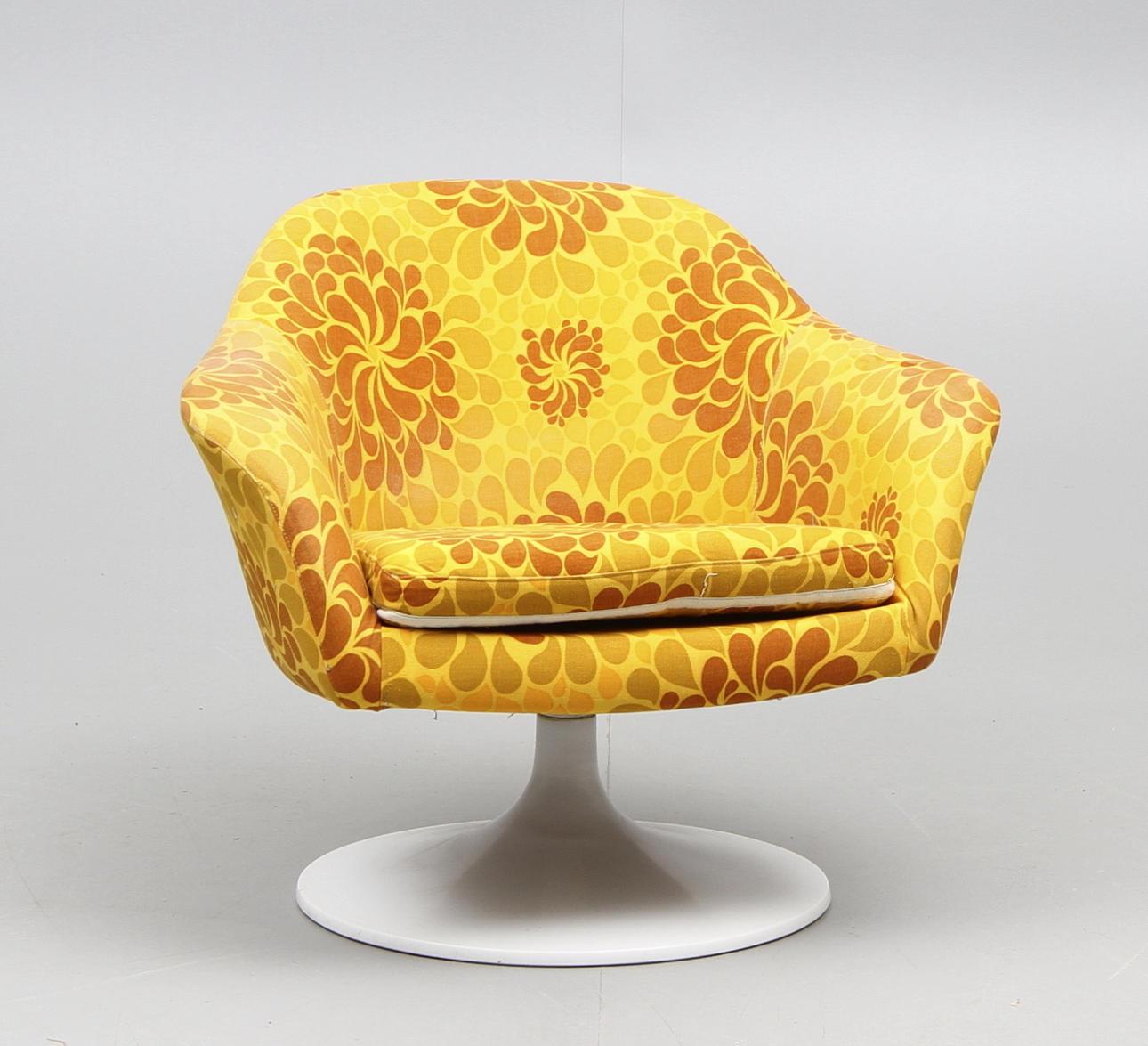 SNURRFÅTÖLJ, 1960/70-tal.