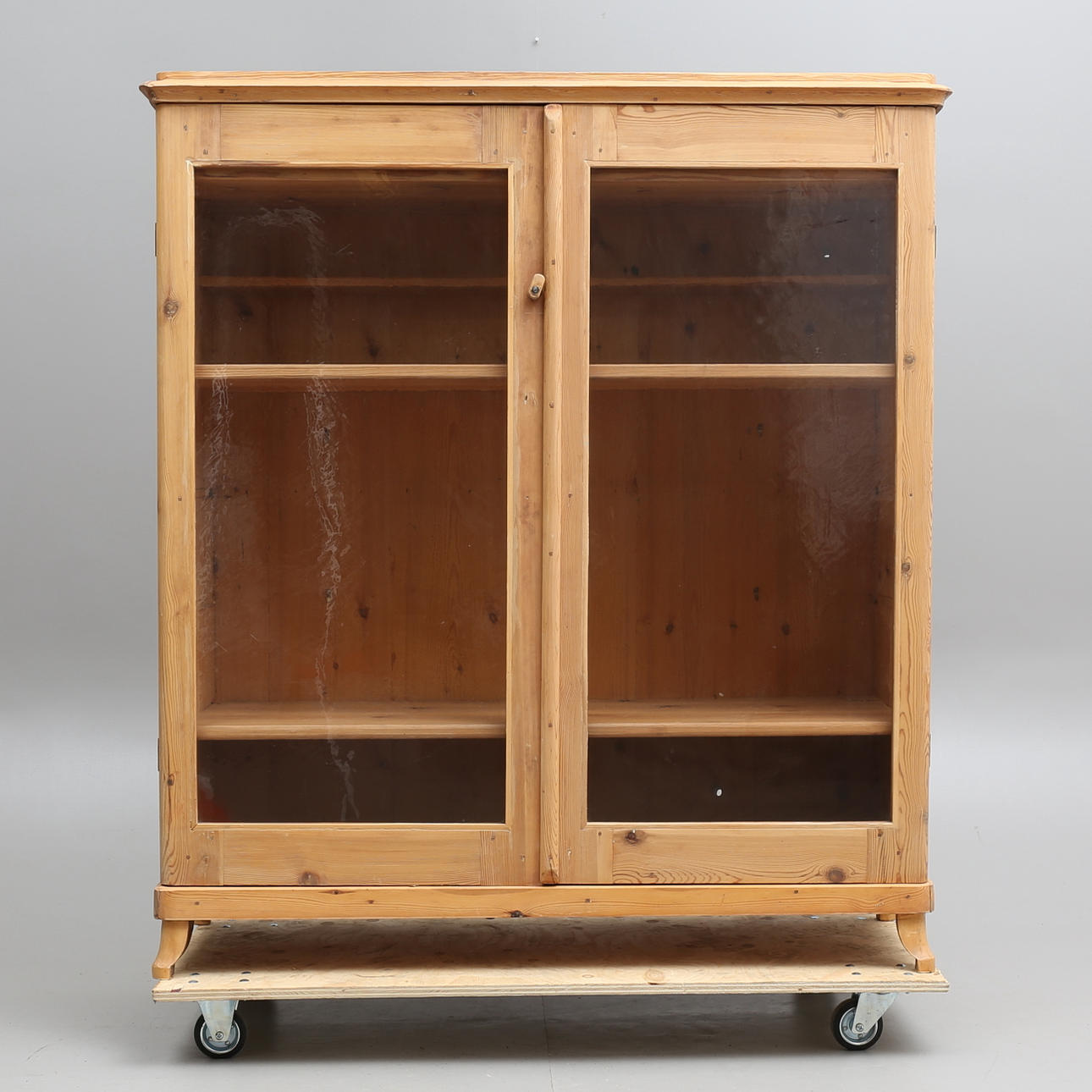 SKÄNK / VITRINSKÅP, 1800-tal.