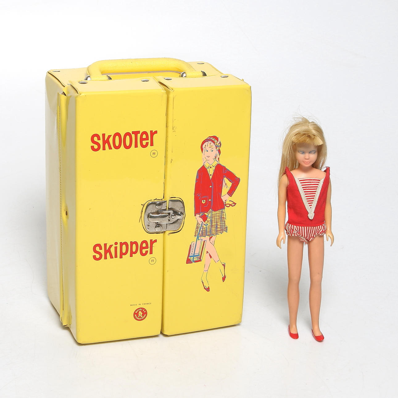 SKIPPER och GARDEROB med KLÄDESSET. Barbie, Mattel, 1960/70-tal.