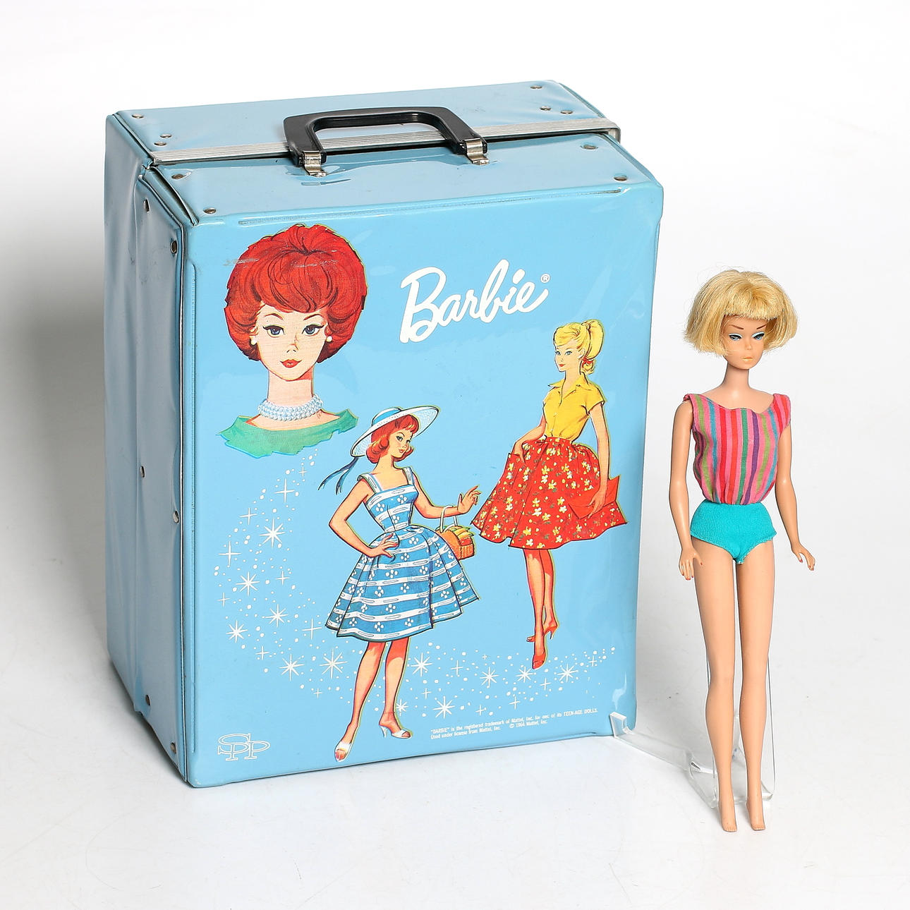 BARBIE med GARDEROB och KLÄDER, bl.a. "Swinging Bob Barbie", Mattel, 1965.