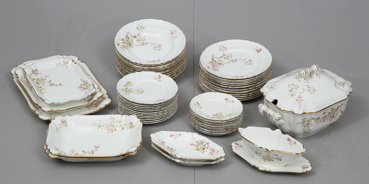 MATSERVIS, porslin, "Hagtorn", 59 delar, Gustavsberg.