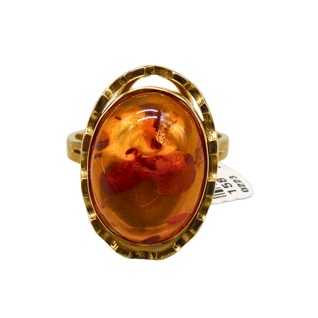 8K YELLOW GOLD - RING WITH AMBER.