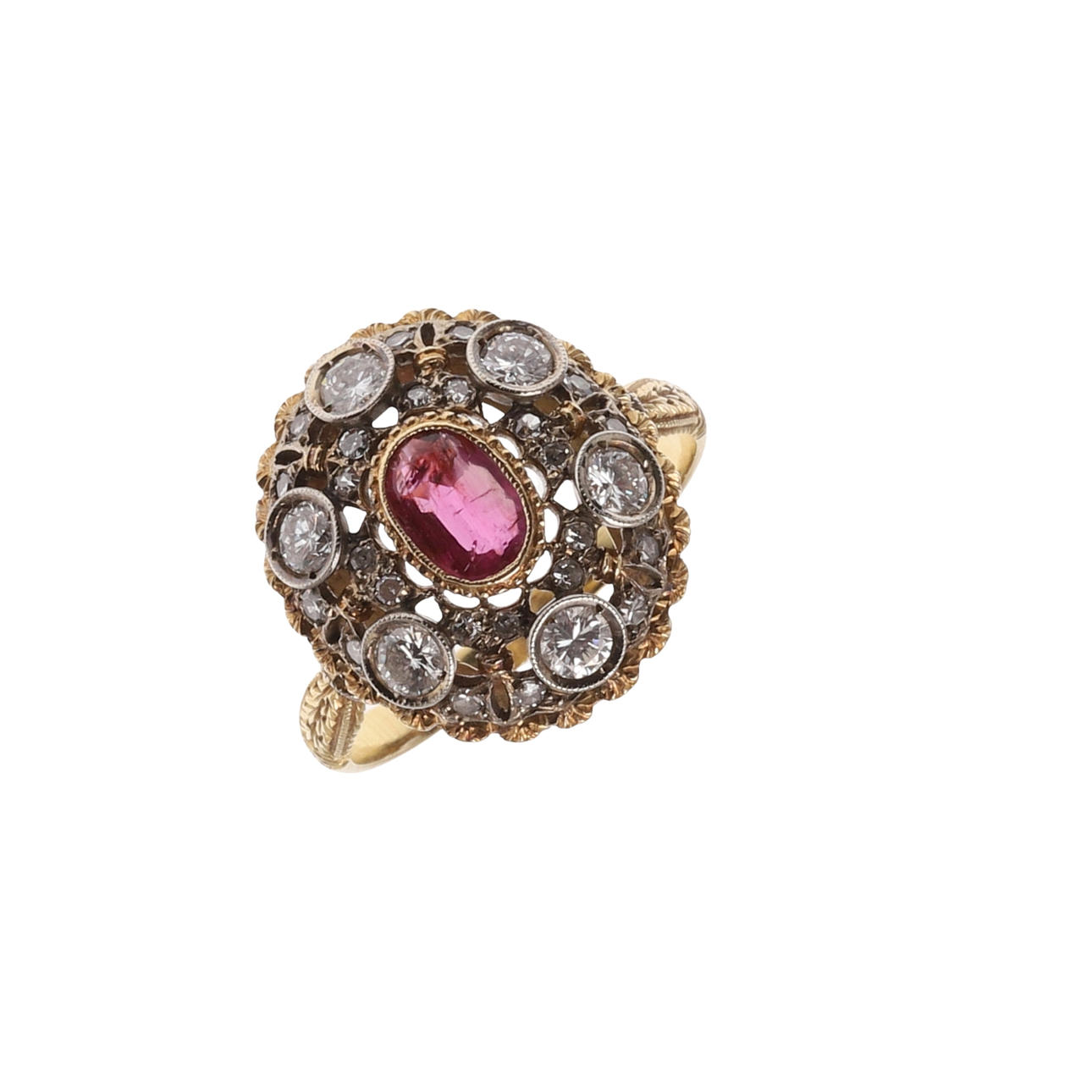 A RUBY AND DIAMOND CLUSTER RING.