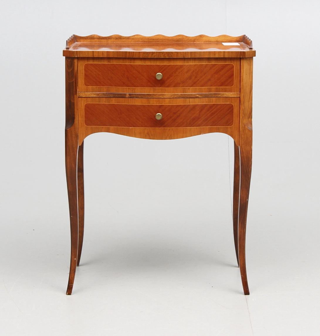 HALLBYRÅ, rokokostil, 1900-tal.