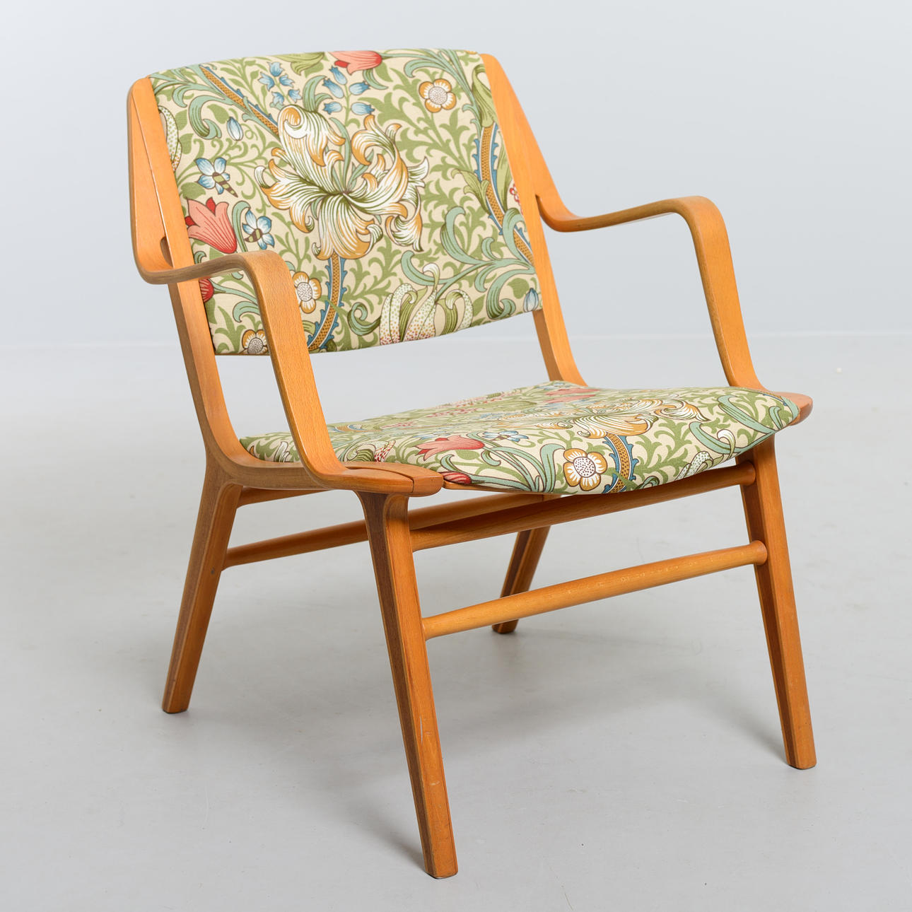 PETER HVIDT & ORLA MØLGAARD-NIELSEN, “AX Chair", karmstol, Fritz Hansen