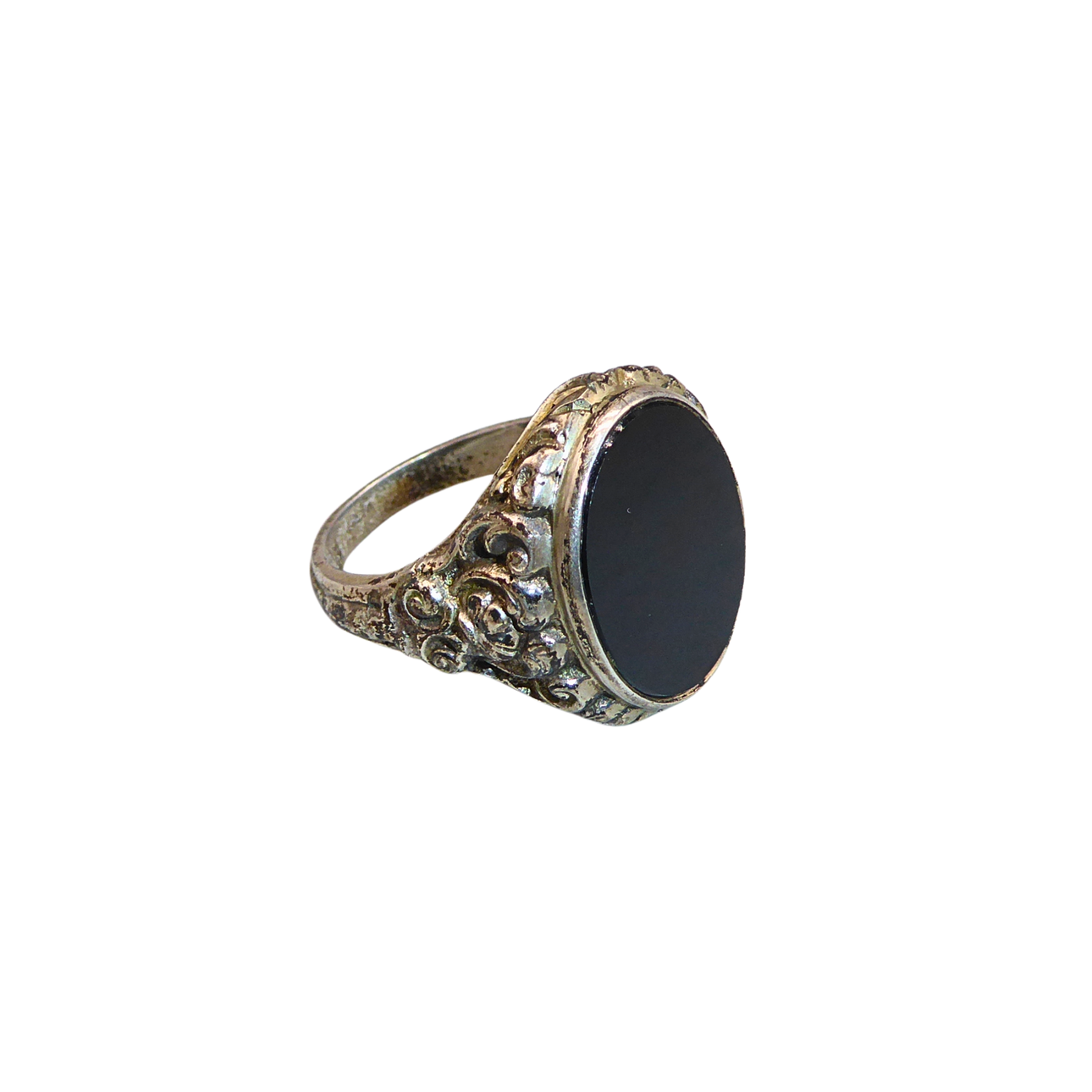 ITALIAN MEN'S RING WITH ONYX, 835 SILVER.
