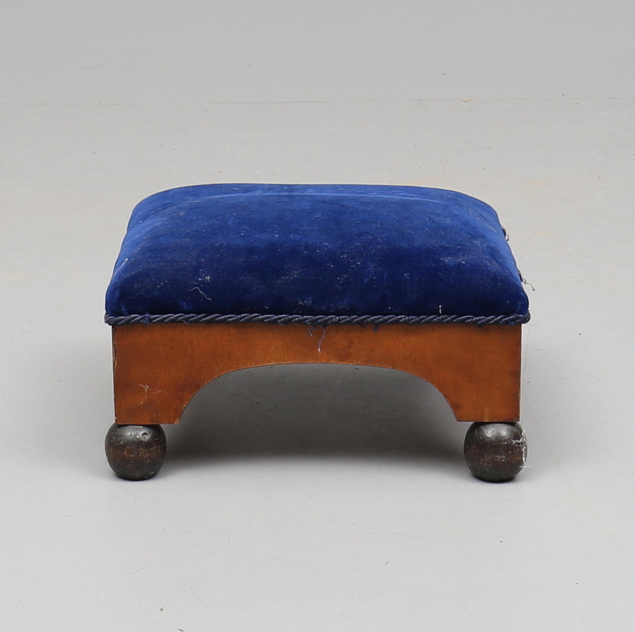 FOTPALL, karl-johan, 1800-talets första hälft.