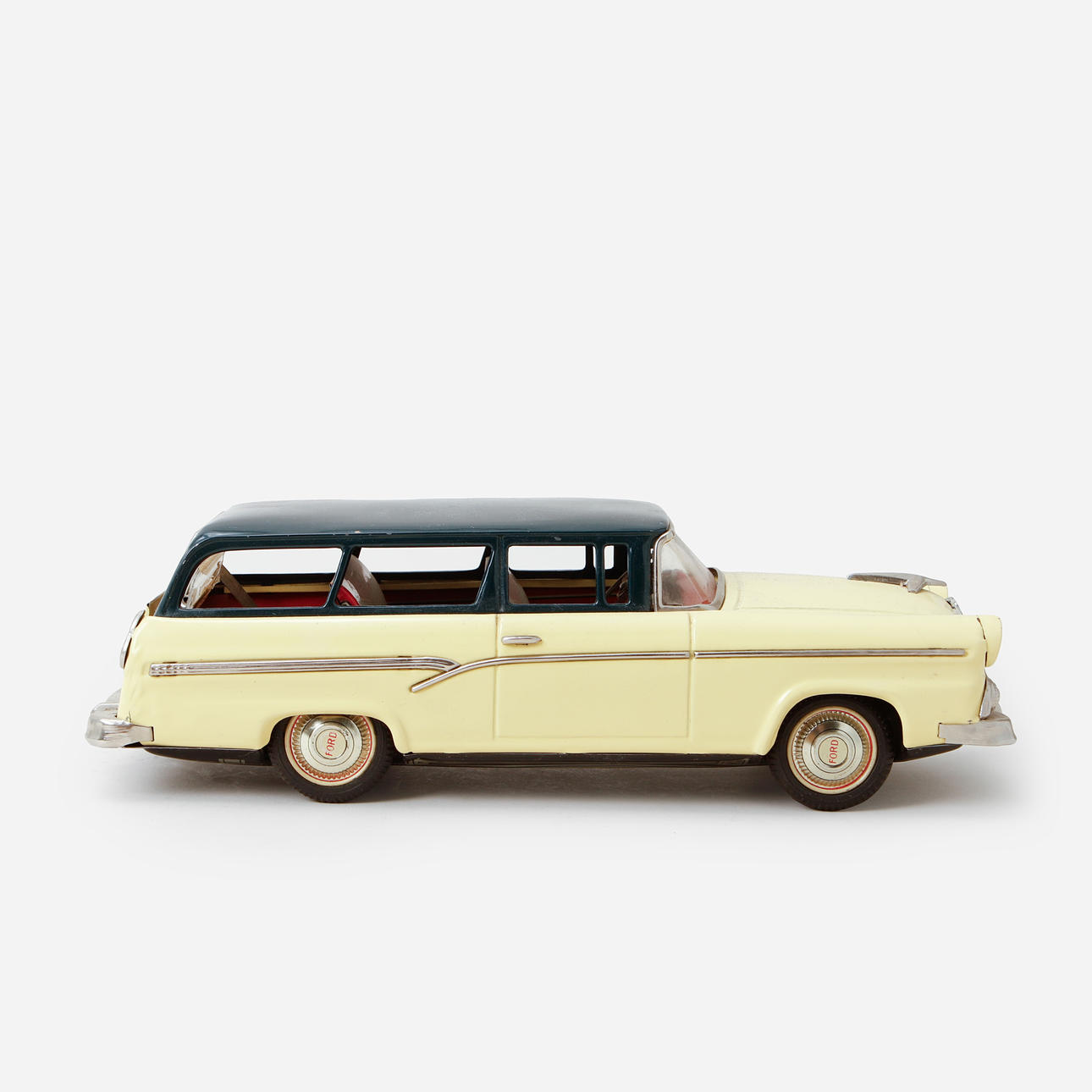 PLÅTBIL, "Ford", Bandai, Japan.
