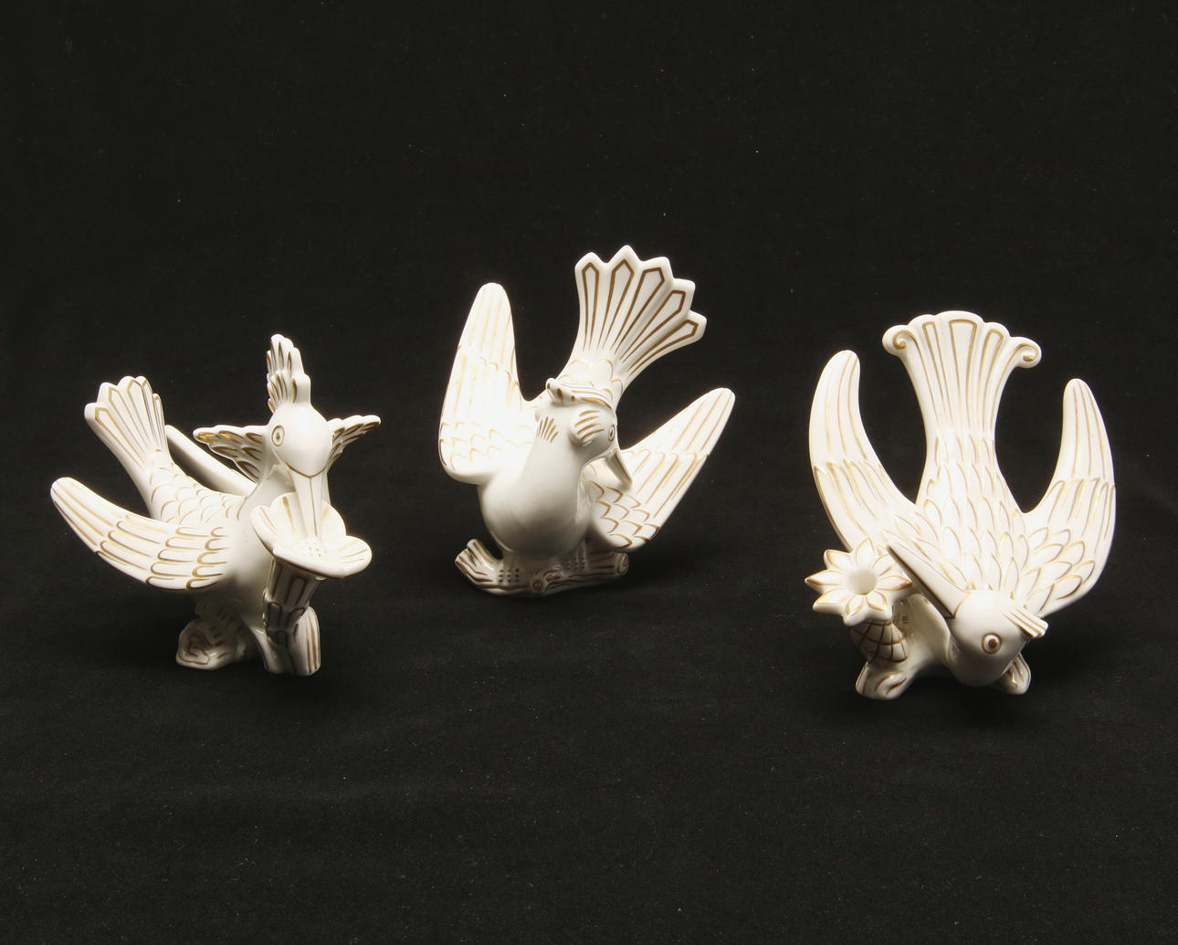 FIGURINER, 3 st, porslin, fåglar, Gunnar Nylund, Rörstrand, 1900-tal.