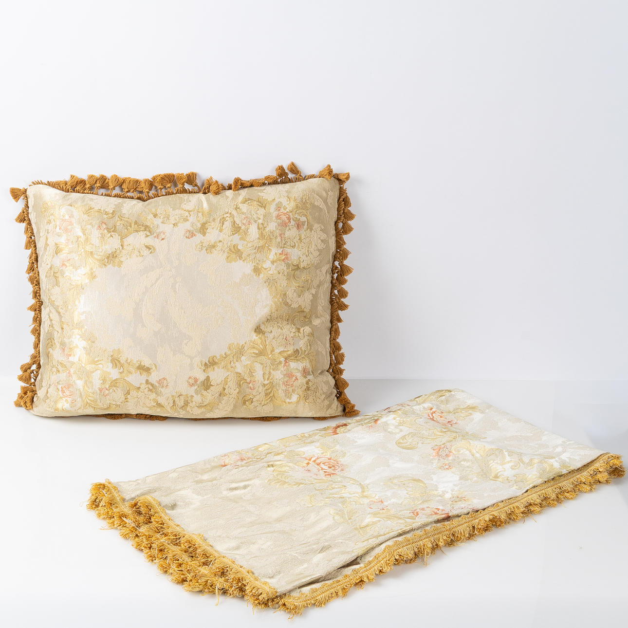 MULBERRY, kudde och filt.