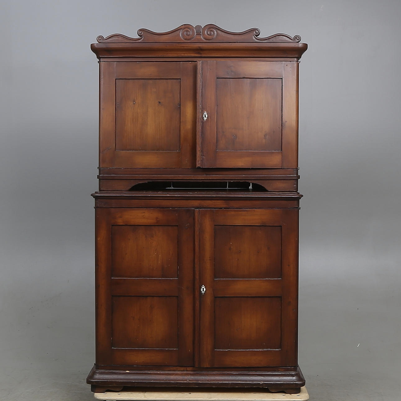 SKÄNKSKÅP, 1800-tal.