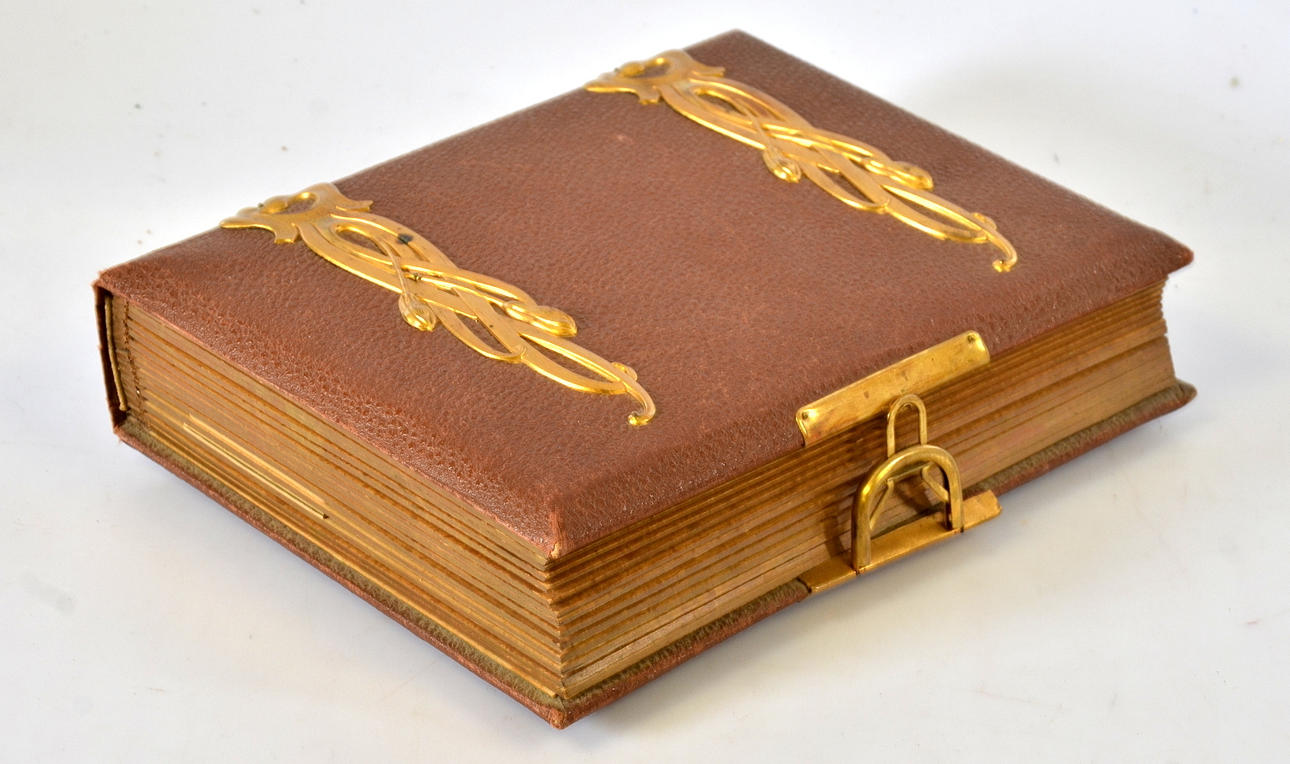 FOTOALBUM, mestadels porträttfoton, 1800-talets slut.