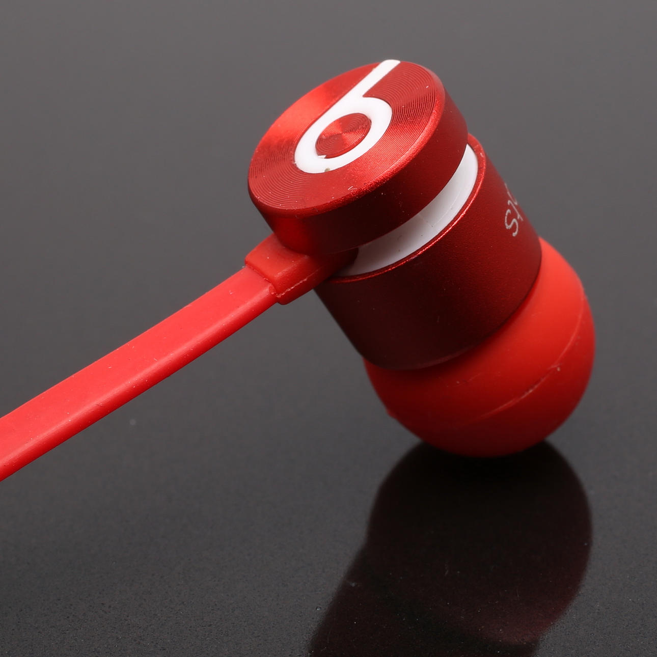 HÖRLURAR, Beats by Dre, Bluetooth.