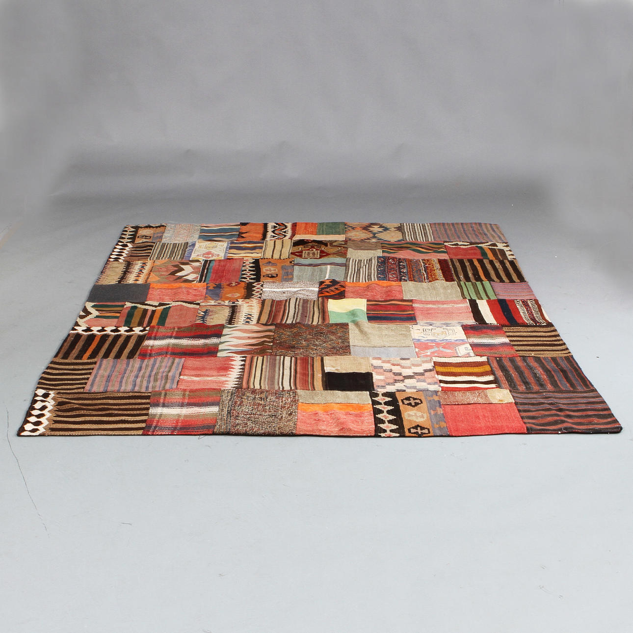 MATTA, "patchwork", Persien, 312x230 cm.