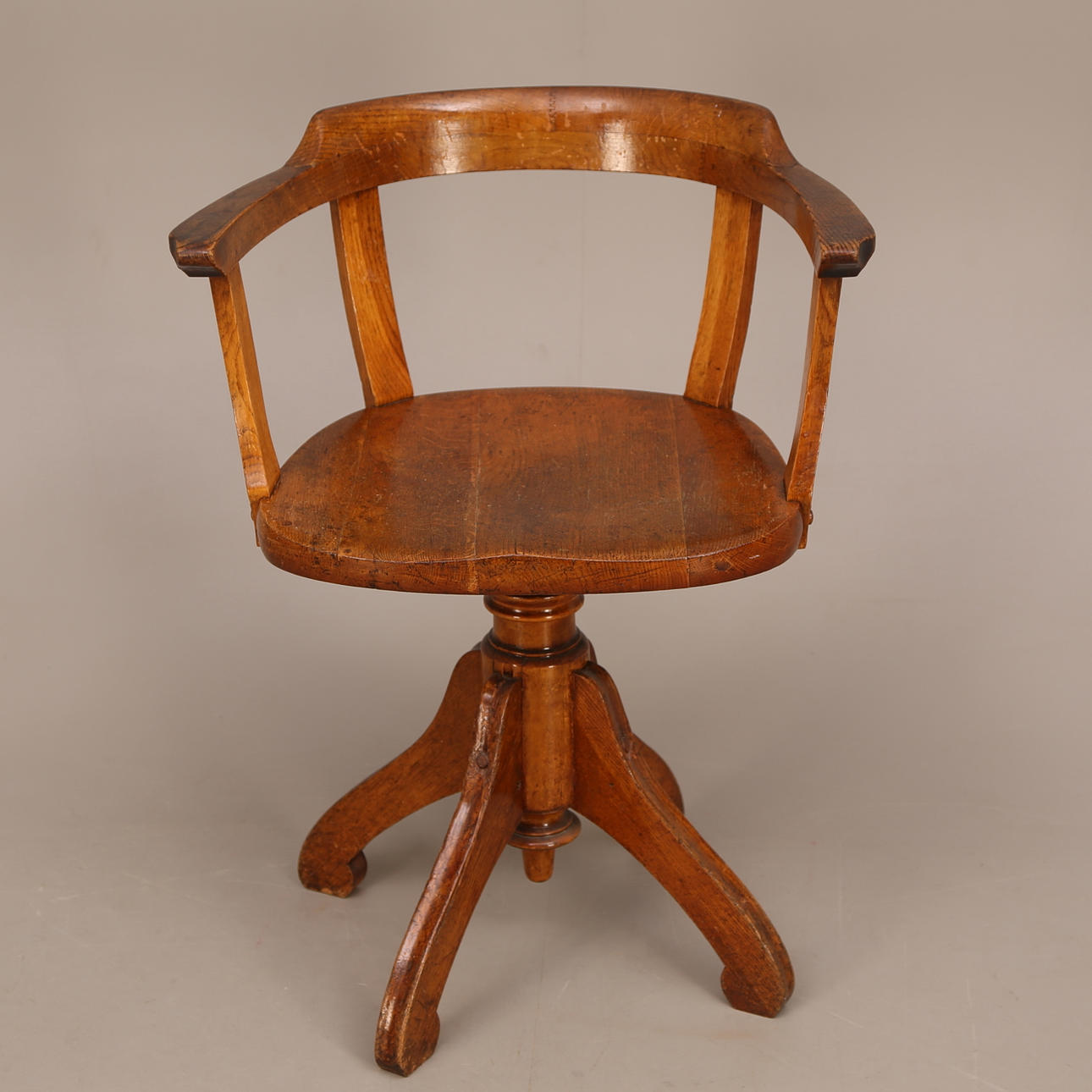 SKRIVBORDSSTOL, ek, gjutjärn/järnskruv, 18-/1900-tal.