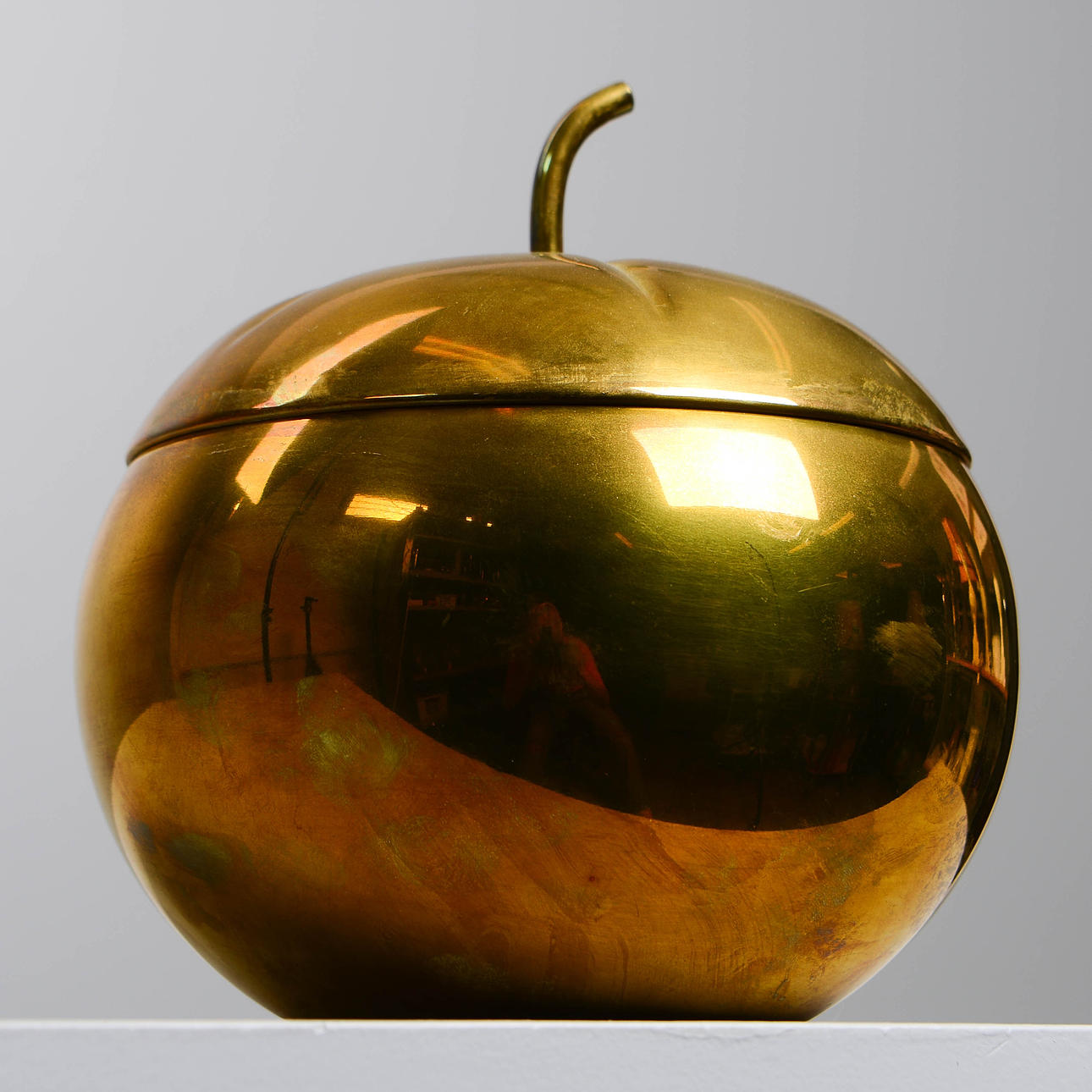ISHINK, äpple, 1900-talets andra del