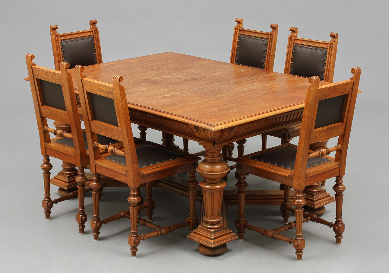 MATSALSMÖBEL,13 delar, bord och 12 stolar, nyrenässans.