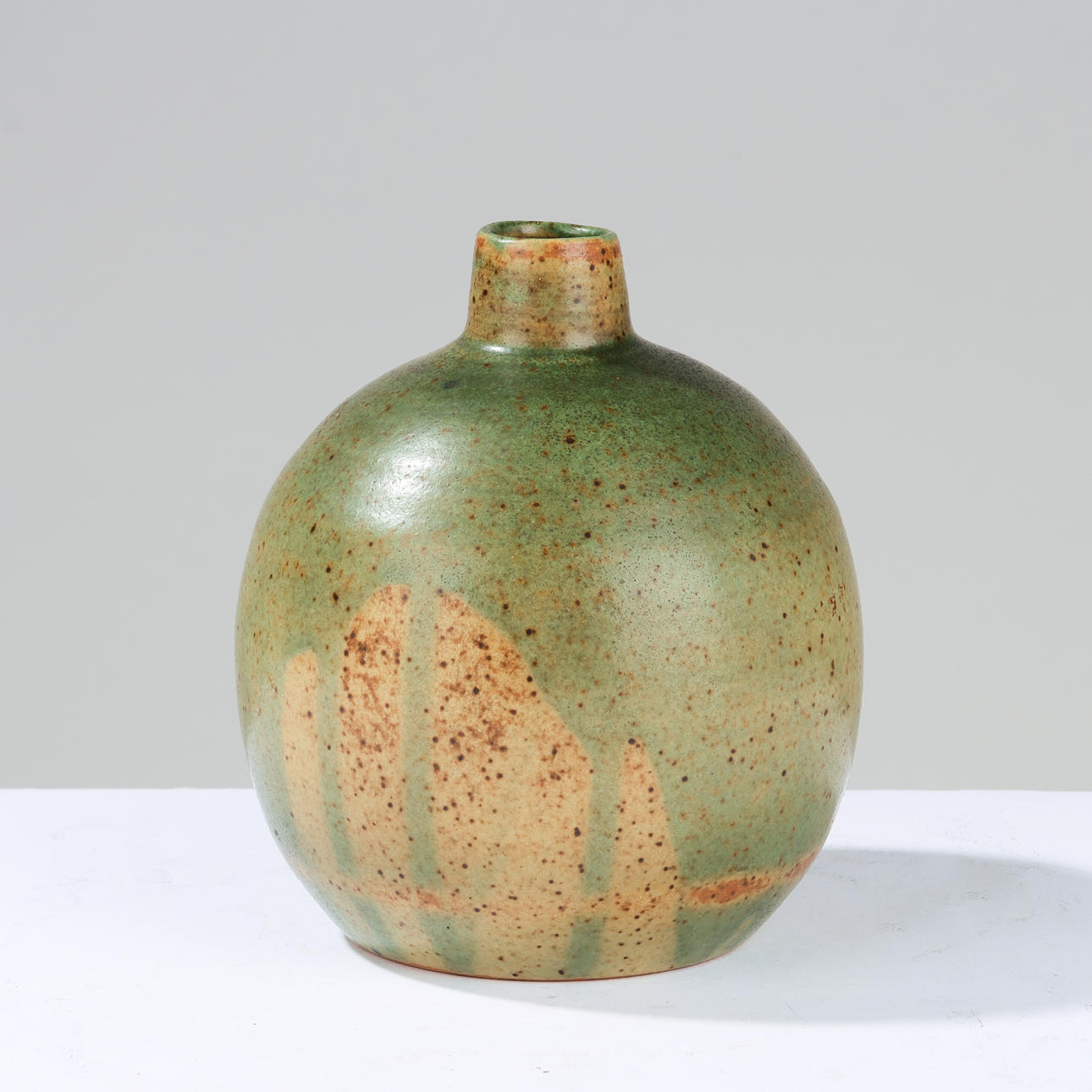PATRICK NORDSTRÖM. Unique round vase with slender neck, own workshop, Islev, Denmark, 1925.
