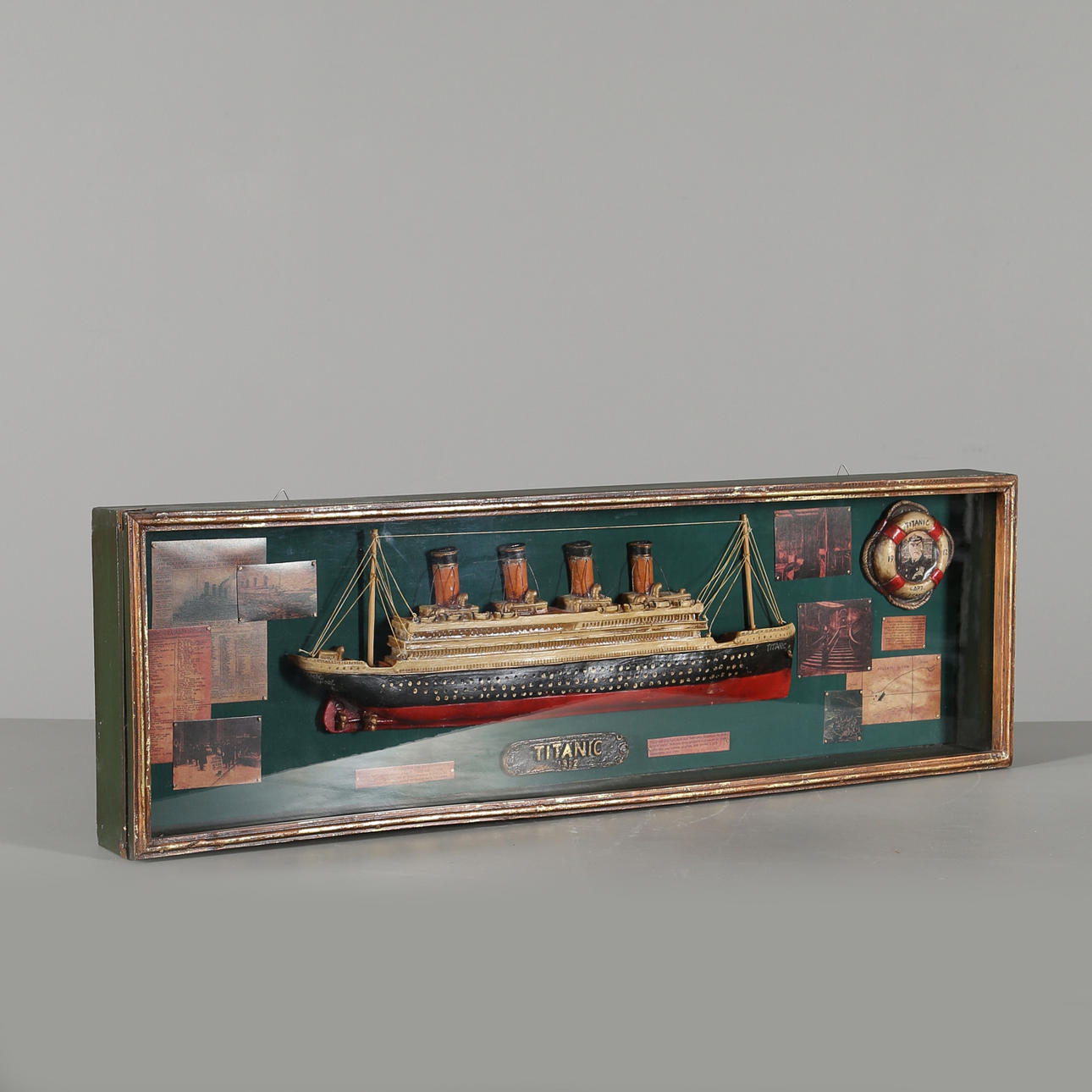 VITRIN, Halvmodell, Titanic, 1900-talets slut.