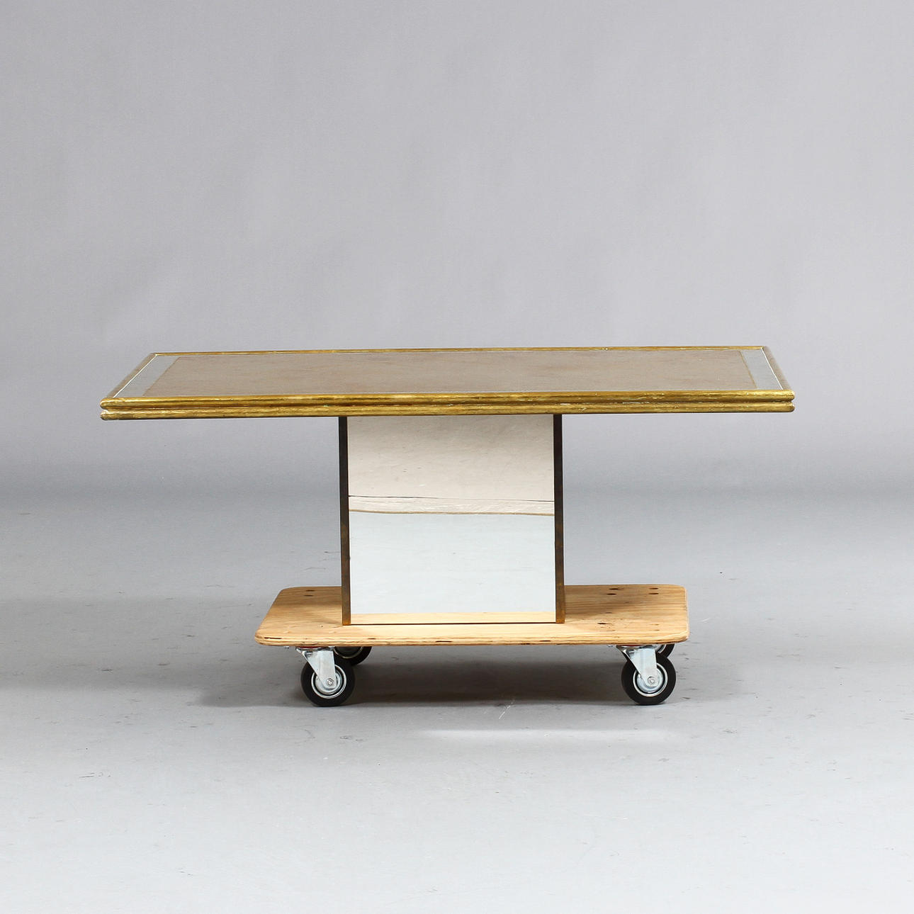 SOFFBORD, mässing, sign Harry Snören.1970-tal.