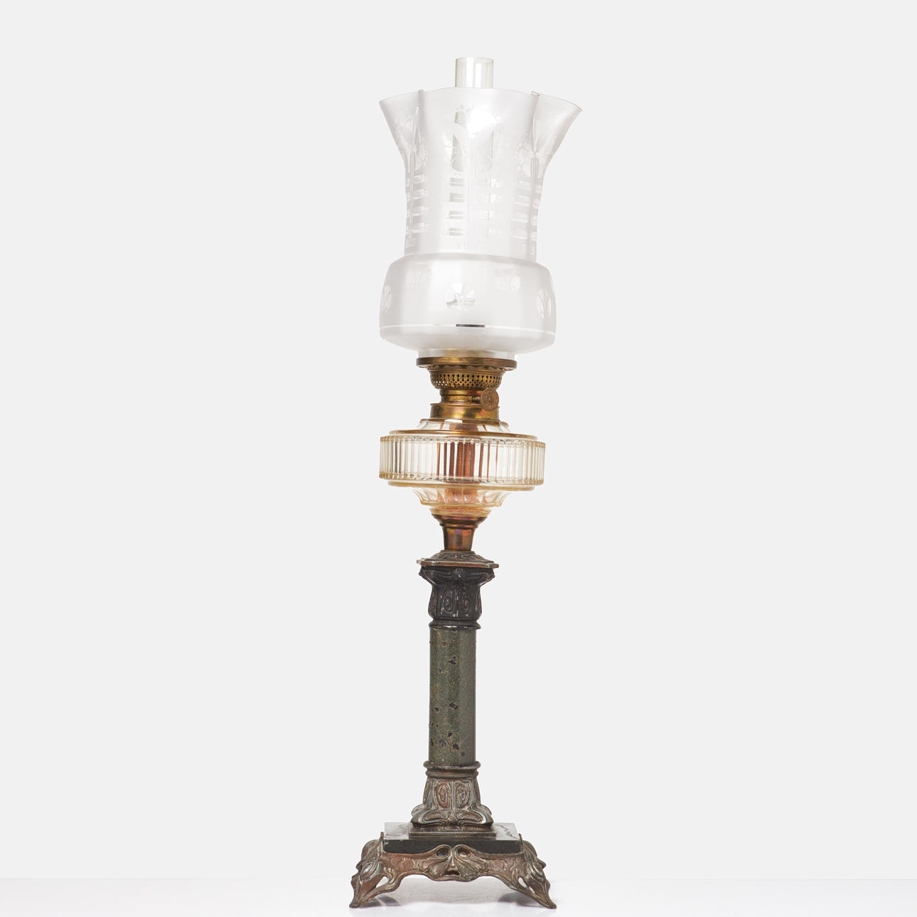 FOTOGENLAMPA, Kosmos Brenner, jugend, sten och metall, delvis frostat glas.