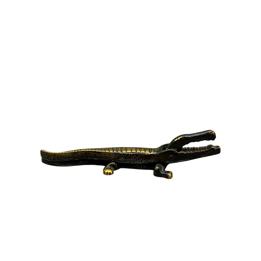 NÖTKNÄCKARE SOM KROKODIL