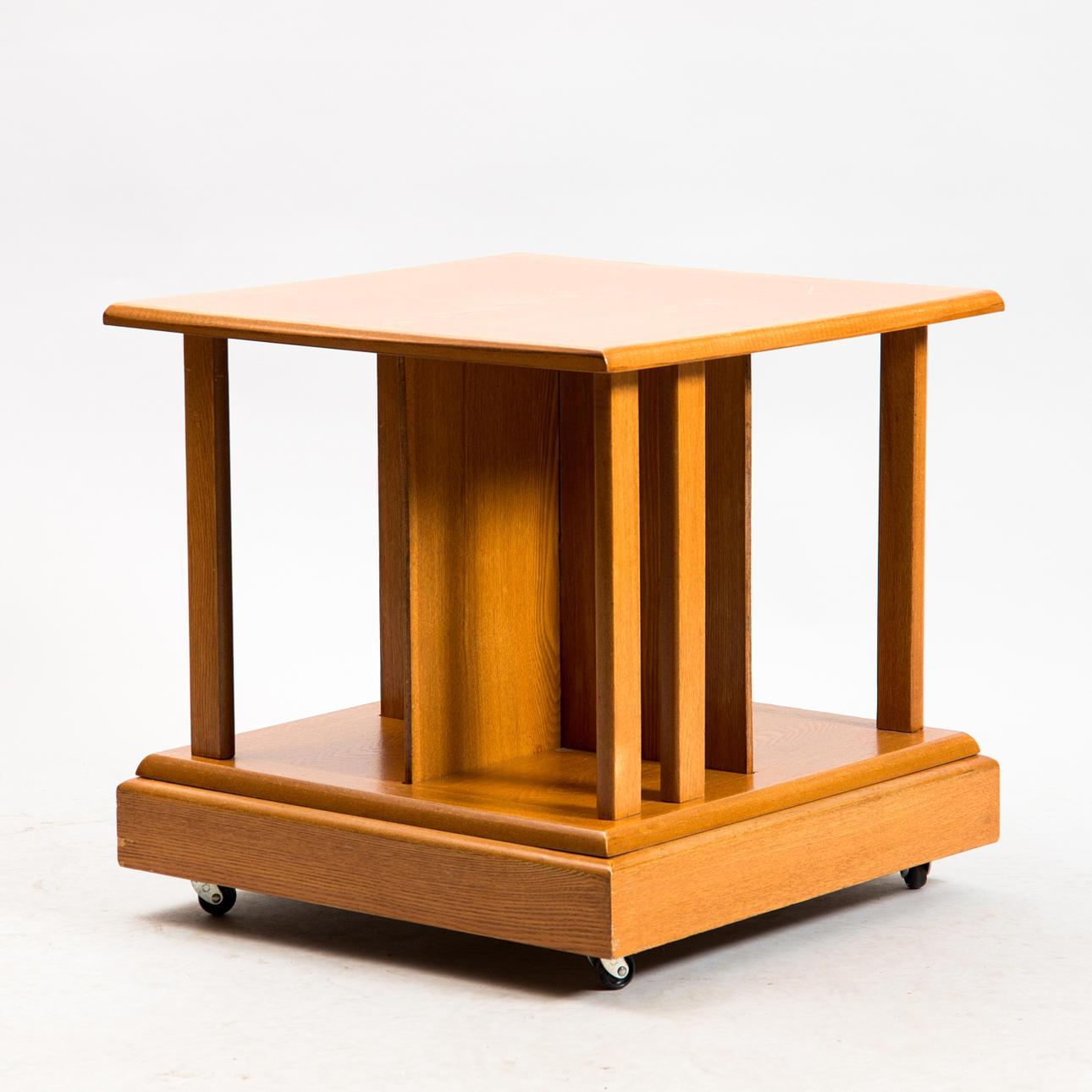 BOKSNURRA, ek, 1900-talets senare hälft.