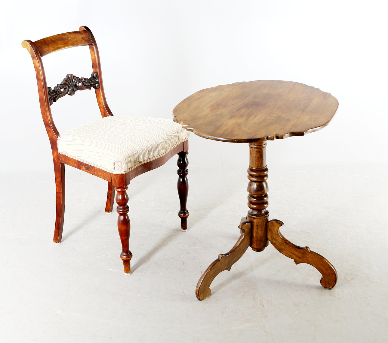 STOL samt FÄLLBORD.