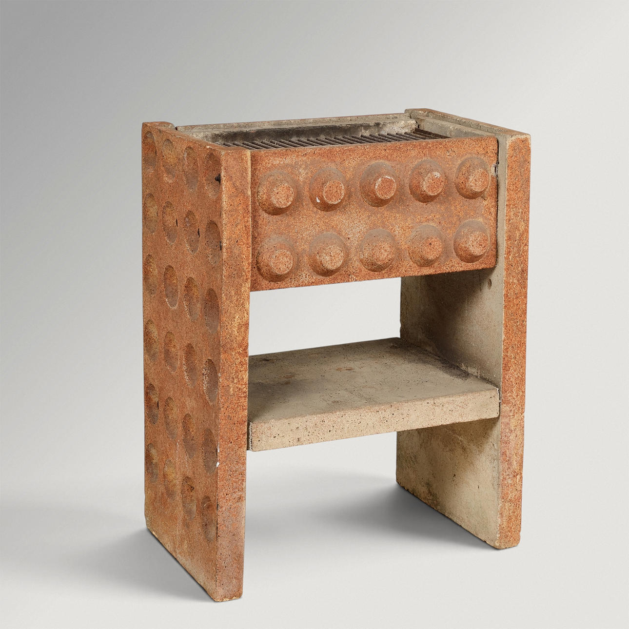 SNORRE STEPHENSEN. Unik grill av eldfast betong, Royal Copenhagen, Danmark, formgiven 1972