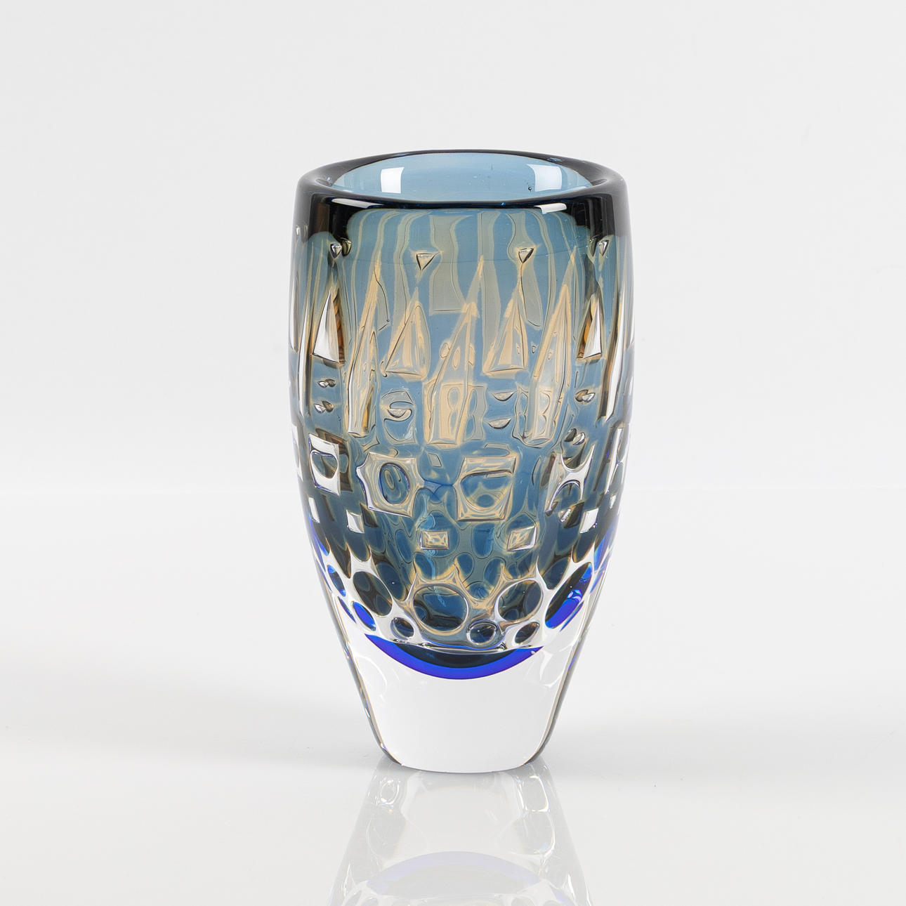 INGEBORG LUNDIN. VASE, Ariel no. 307A, Orrefors.