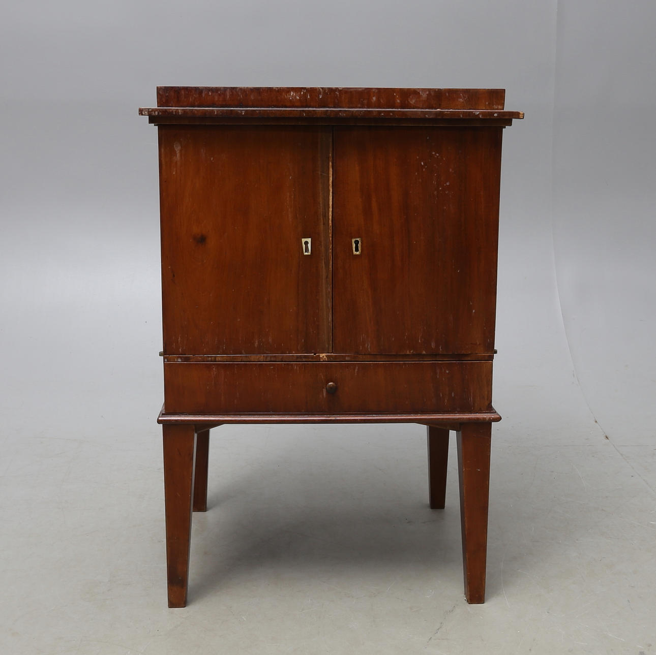 POTTSKÅP, gustaviansk stil, mahogny, 1800-/1900-tal.