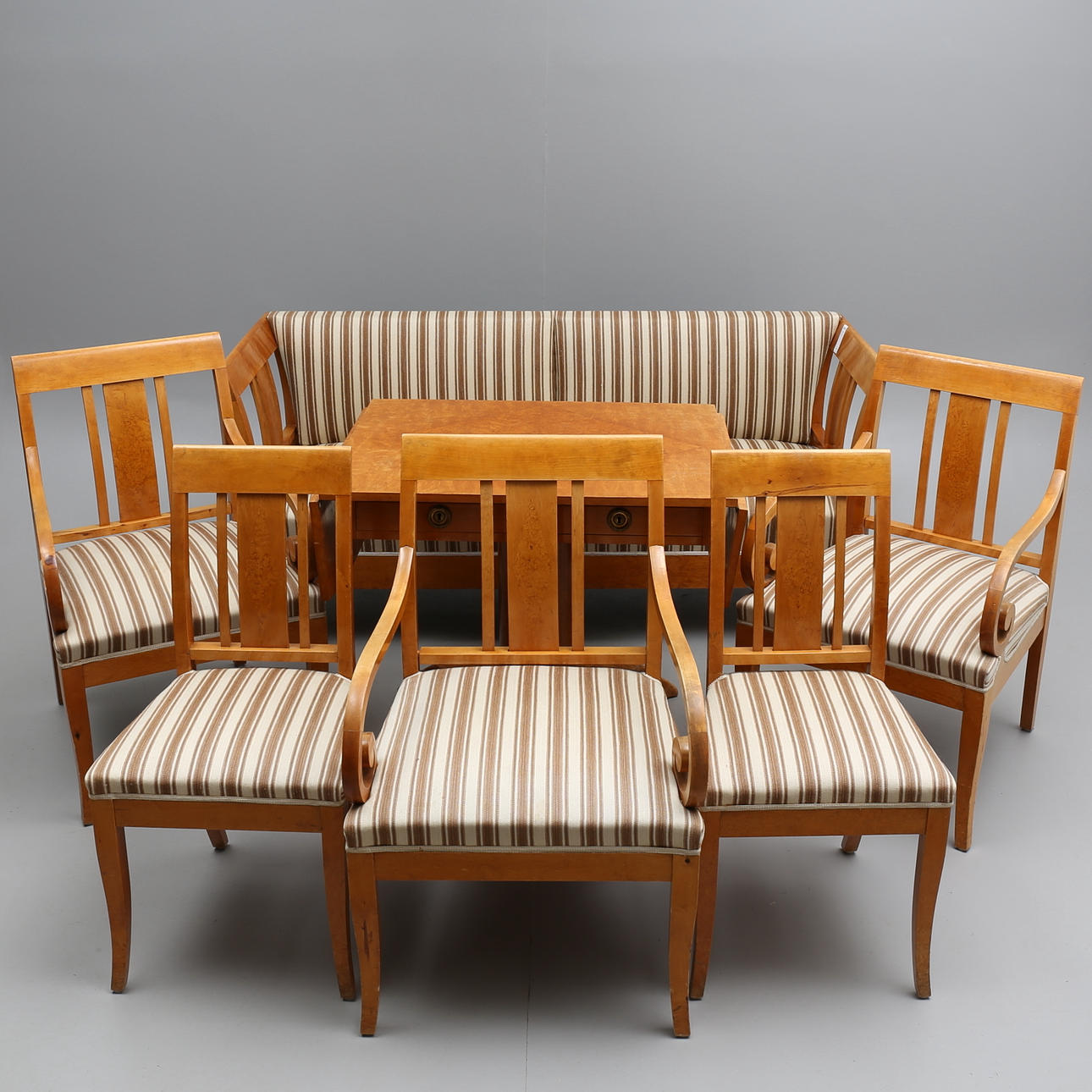 SALONGSGRUPP, 7 delar, empirestil, tidigt 1900-tal.