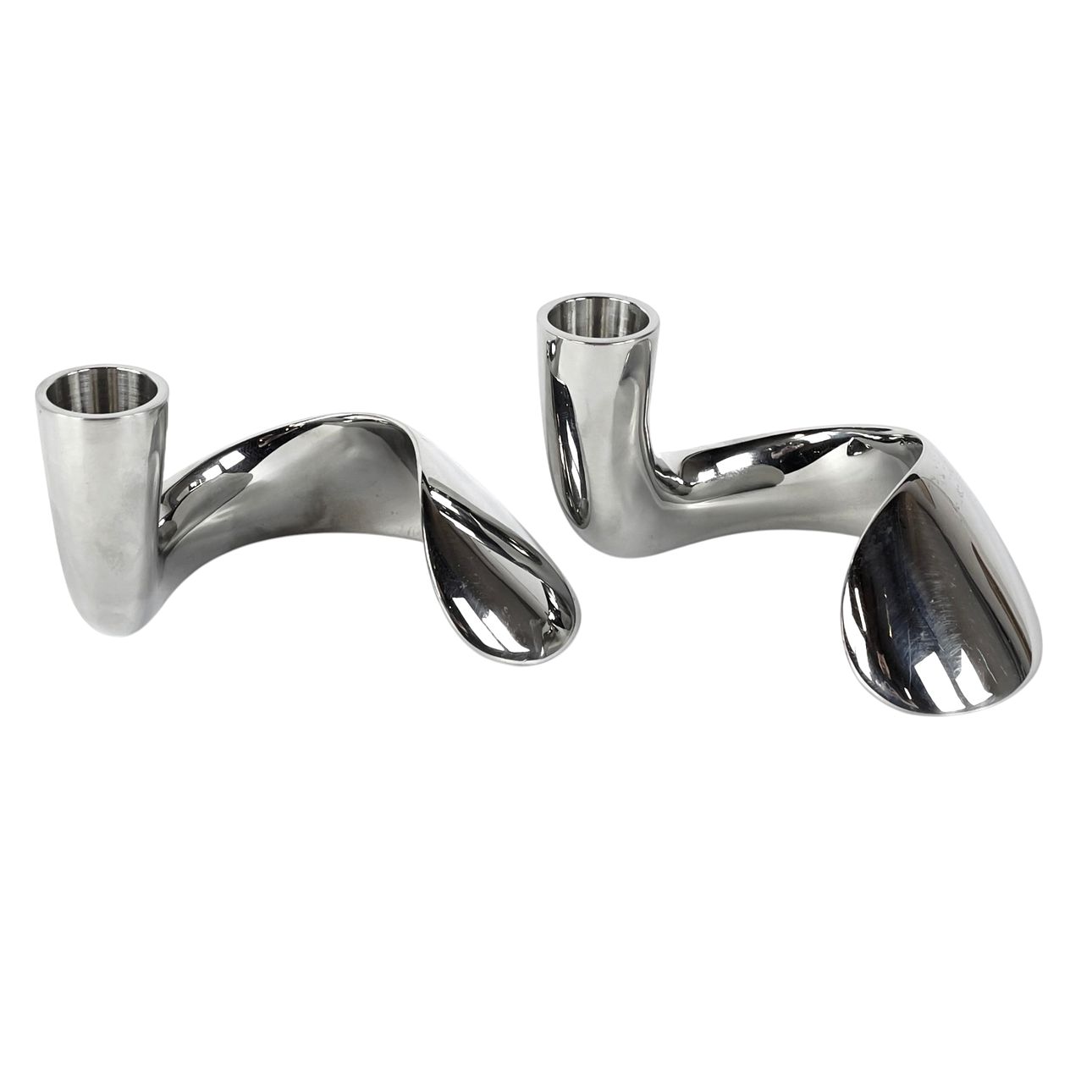 LJUSSTAKAR, ett par, rostfria, "Bloom", design Helle Damkjaer för Georg Jensen, Danmark, stämpelmärkta.