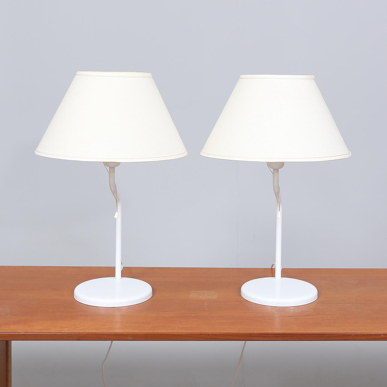BORDSLAMPOR, 1 par, Öia Belysning.