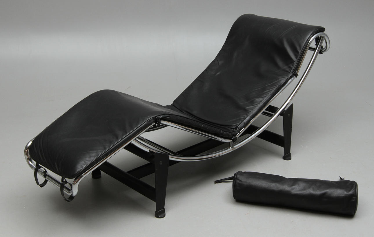 LIGGFÖTÖLJ/VILSTOL, efter Le Corbusier LC4, 1900-talets slut.